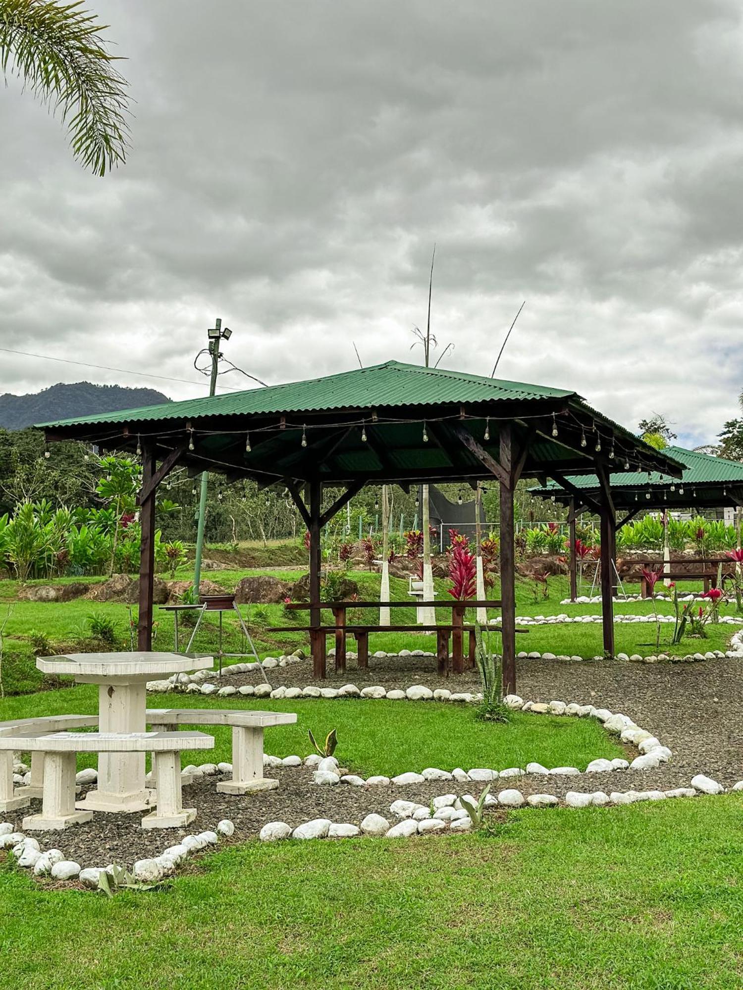 Cabanas Rio Escondido En La Fortuna Екстер'єр фото