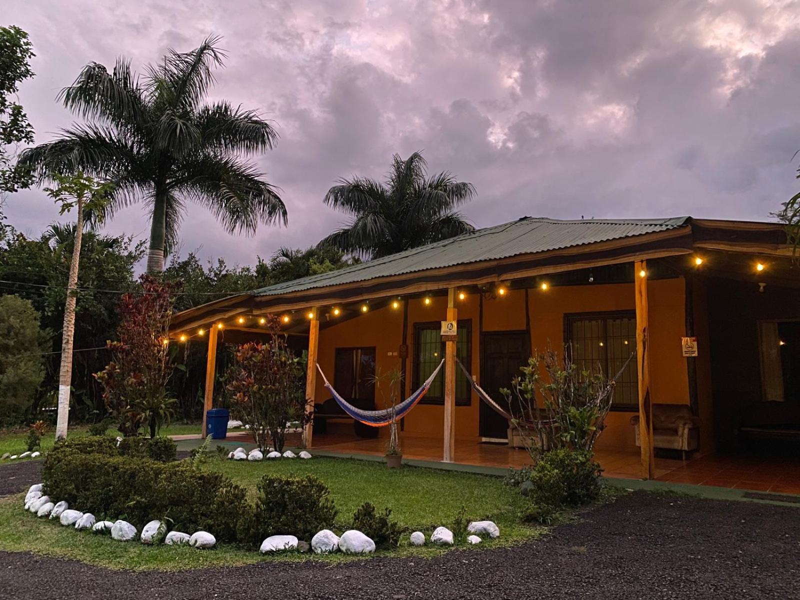 Cabanas Rio Escondido En La Fortuna Екстер'єр фото
